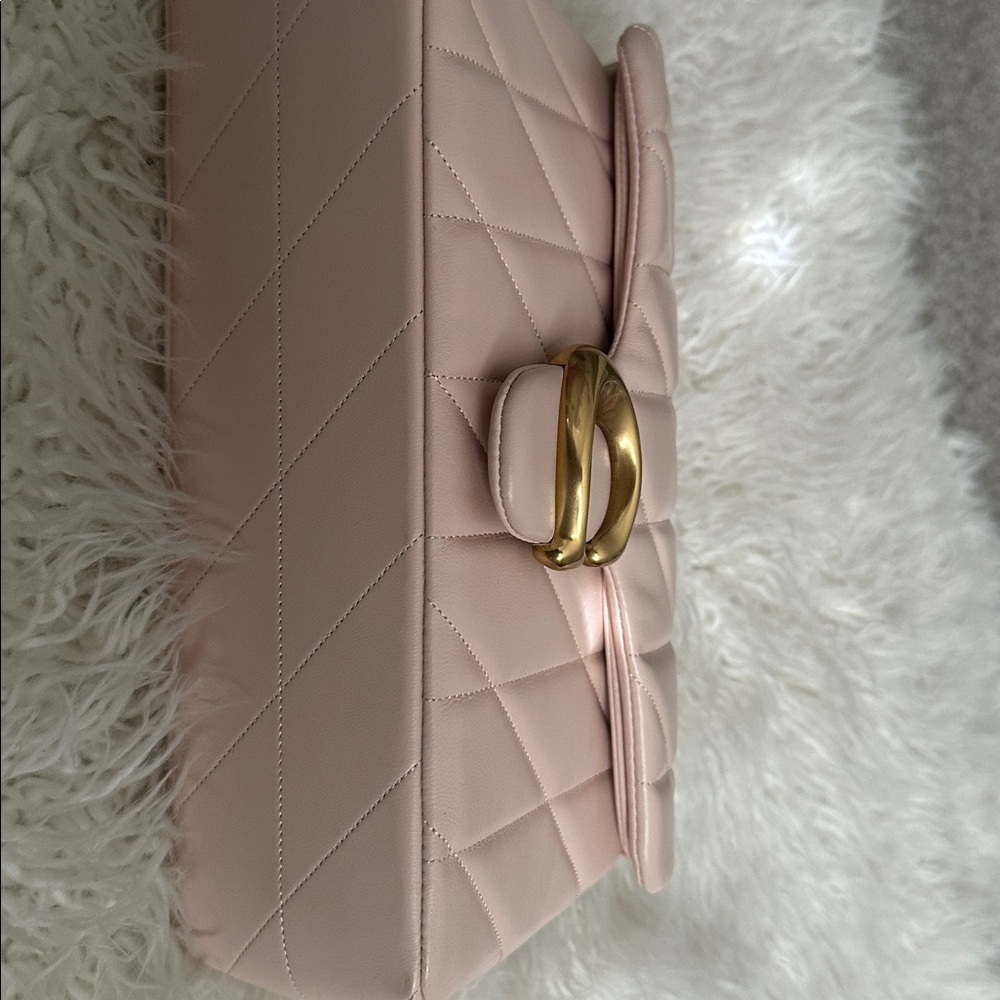 Coach Quilted Shoulder Bag in Blush with Gold Hardware - Picture 2 of 5